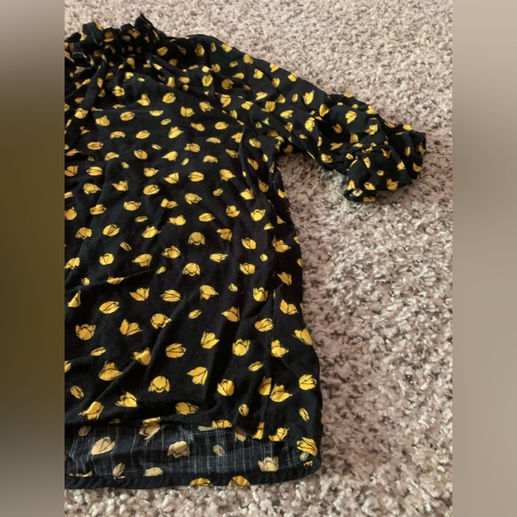 Who What Wear Floral Blouse - Picture 6 of 6